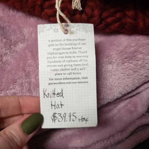 Grace & Lace Touqe - Picture 5 of 7